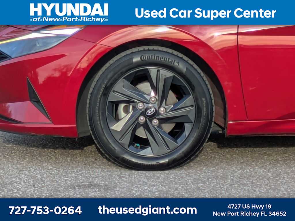 Thumbnail: 2022 Hyundai Elantra - 10