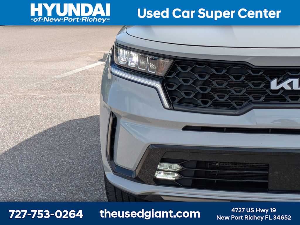 Thumbnail: 2023 Kia Sorento - 9