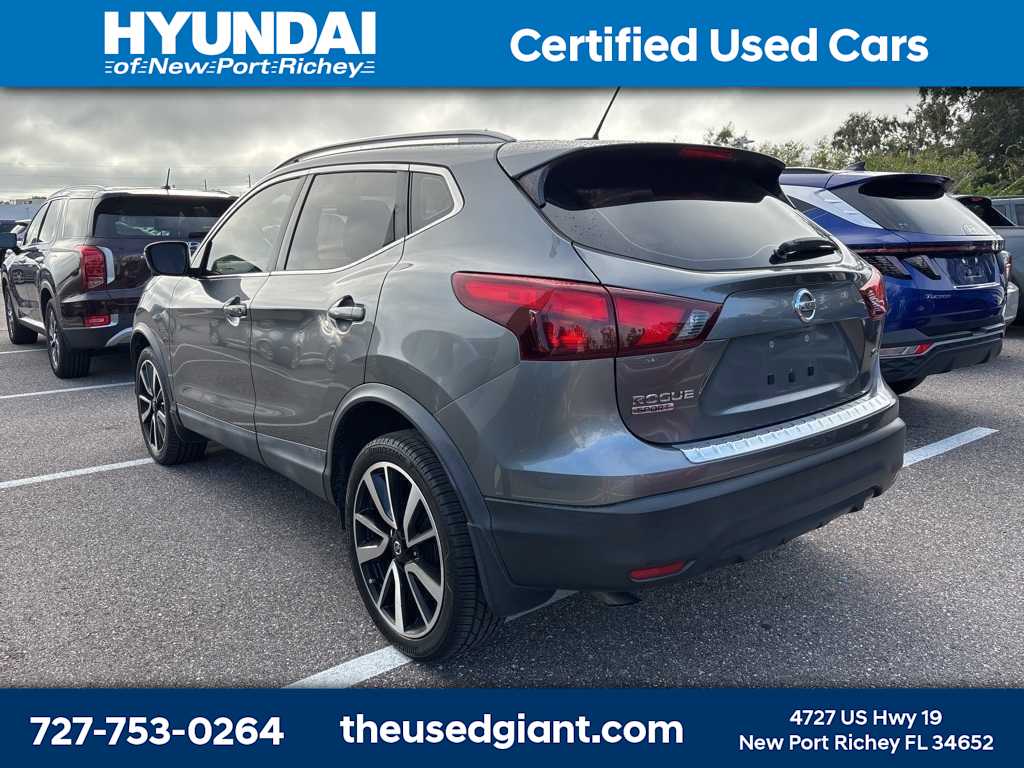 Thumbnail: 2018 Nissan Rogue Sport - 2