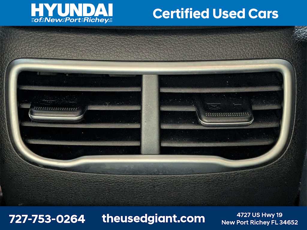 Thumbnail: 2023 Hyundai Santa Fe - 17