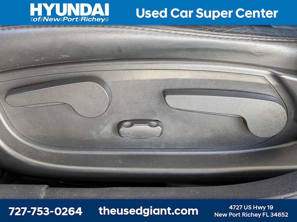 Thumbnail: 2011 Chevrolet Impala - 21