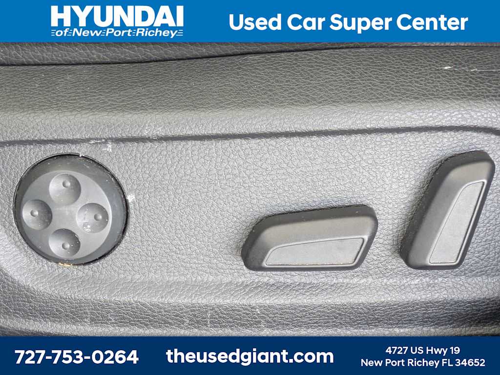 Thumbnail: 2013 Volkswagen CC - 21