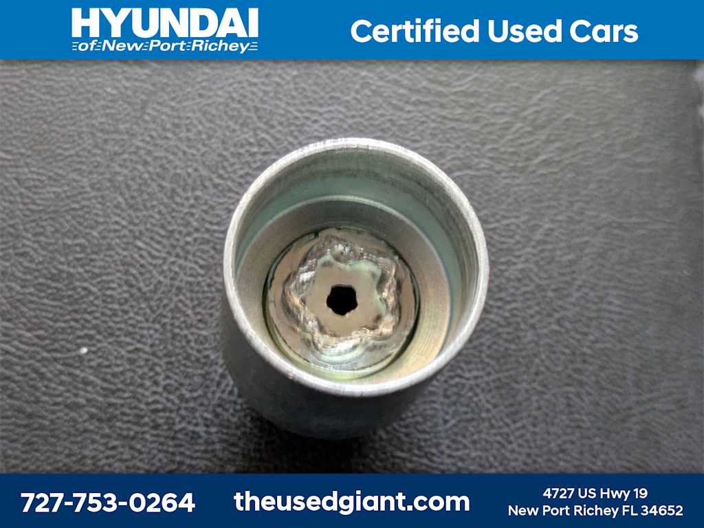 Thumbnail: 2020 Jeep Cherokee - 37