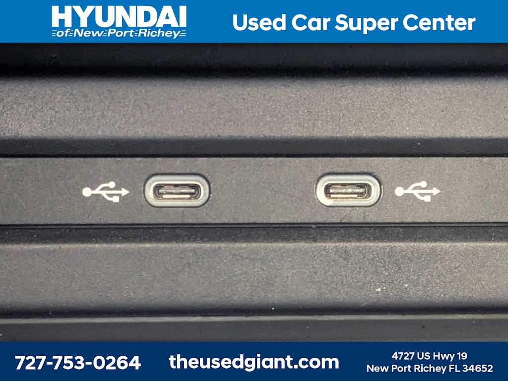 Thumbnail: 2021 Volkswagen Tiguan - 28