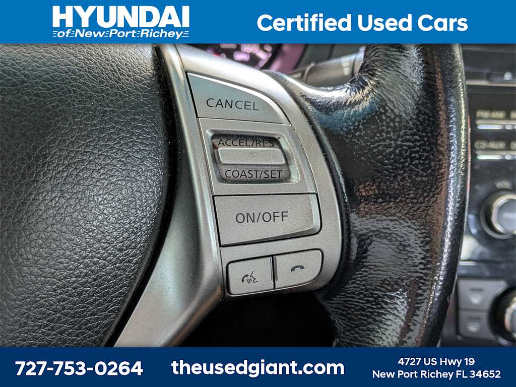 Thumbnail: 2013 Nissan Altima - 31