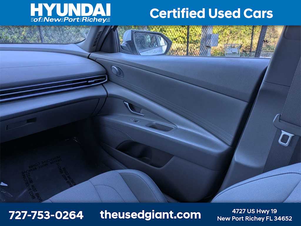 Thumbnail: 2021 Hyundai Elantra - 16