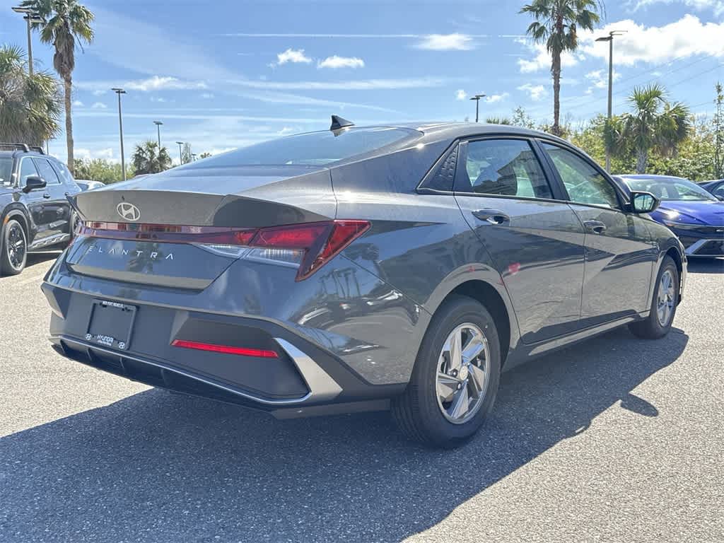 Thumbnail: 2025 Hyundai Elantra - 5