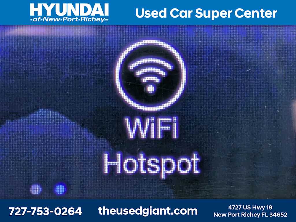 Thumbnail: 2017 Chrysler Pacifica - 34