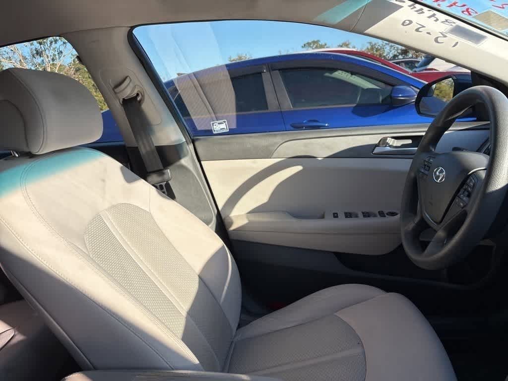 Thumbnail: 2015 Hyundai Sonata - 7