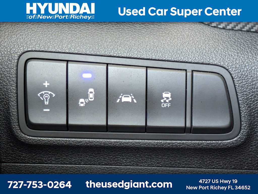 Thumbnail: 2021 Hyundai Tucson - 25