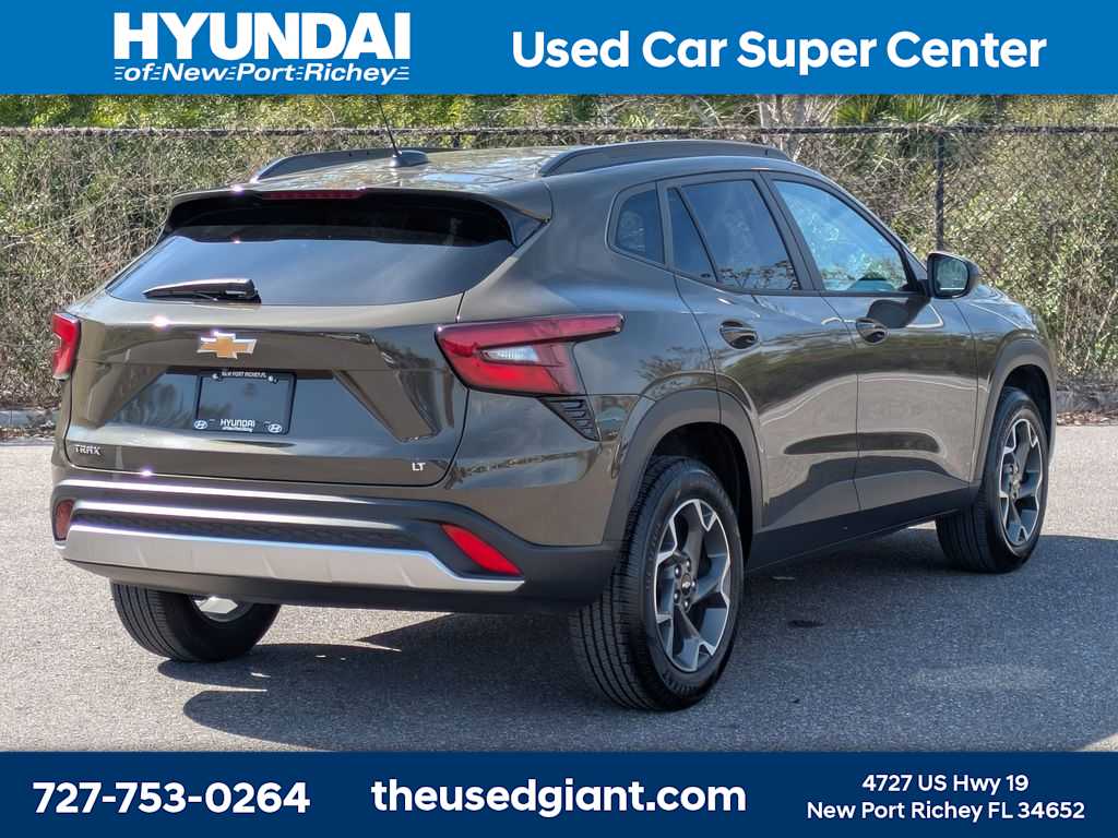 Thumbnail: 2024 Chevrolet Trax - 5