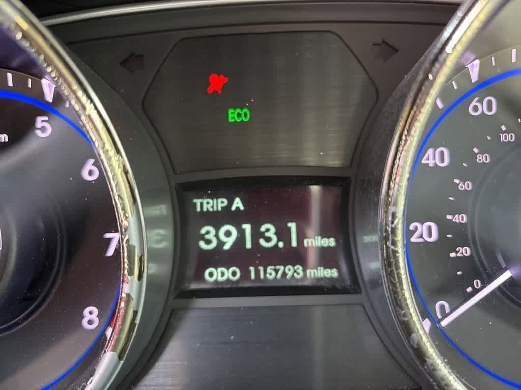 Thumbnail: 2011 Hyundai Sonata - 11