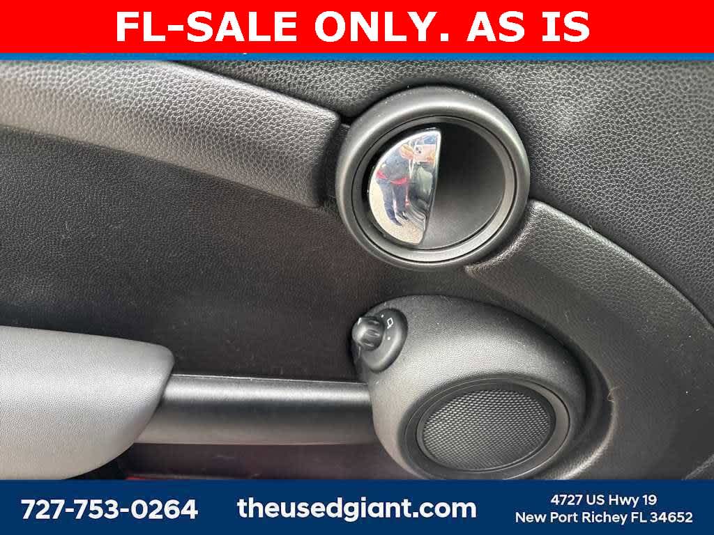 Thumbnail: 2011 MINI Cooper - 8