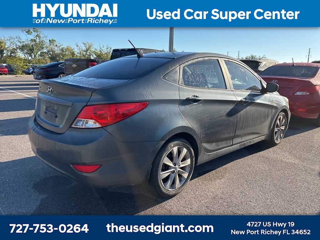 Thumbnail: 2012 Hyundai Accent - 3