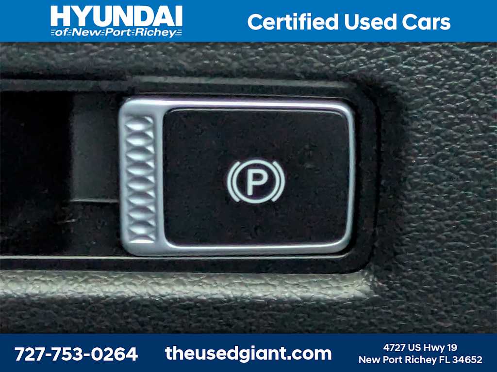 Thumbnail: 2021 Hyundai Santa Fe - 31