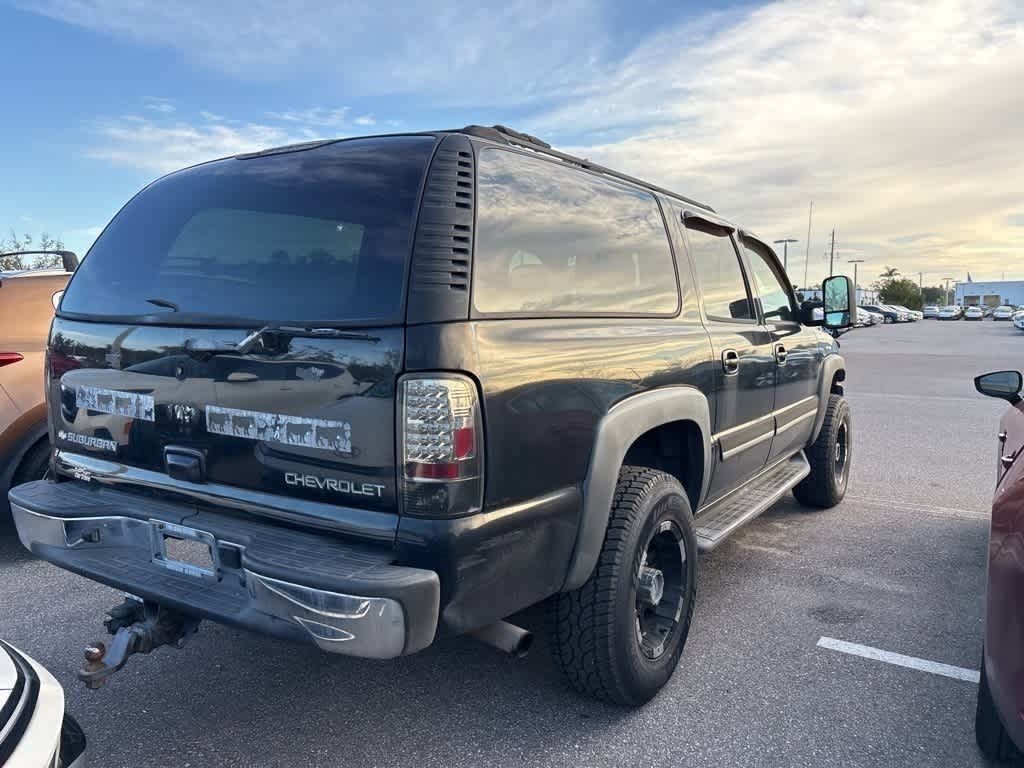Thumbnail: 2005 Chevrolet Suburban - 3