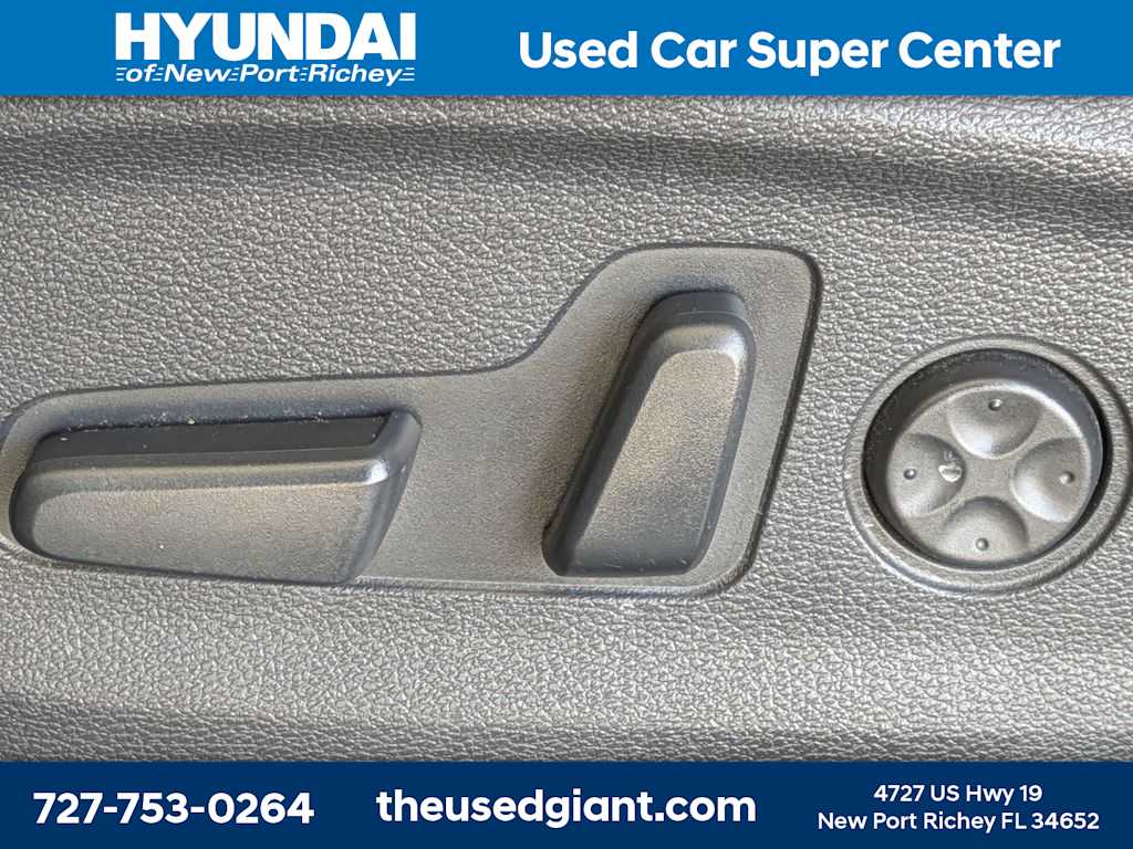 Thumbnail: 2015 Hyundai Sonata - 22