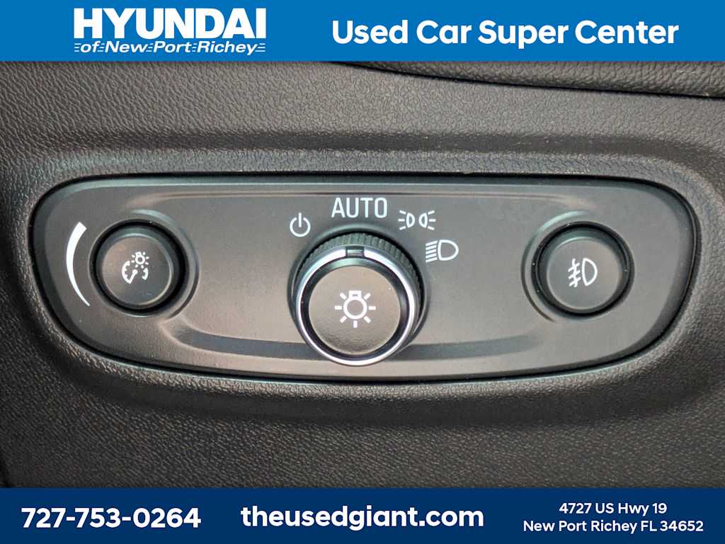 Thumbnail: 2021 Chevrolet Equinox - 30