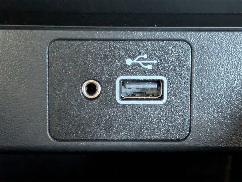 Thumbnail: 2025 Nissan Kicks - 21