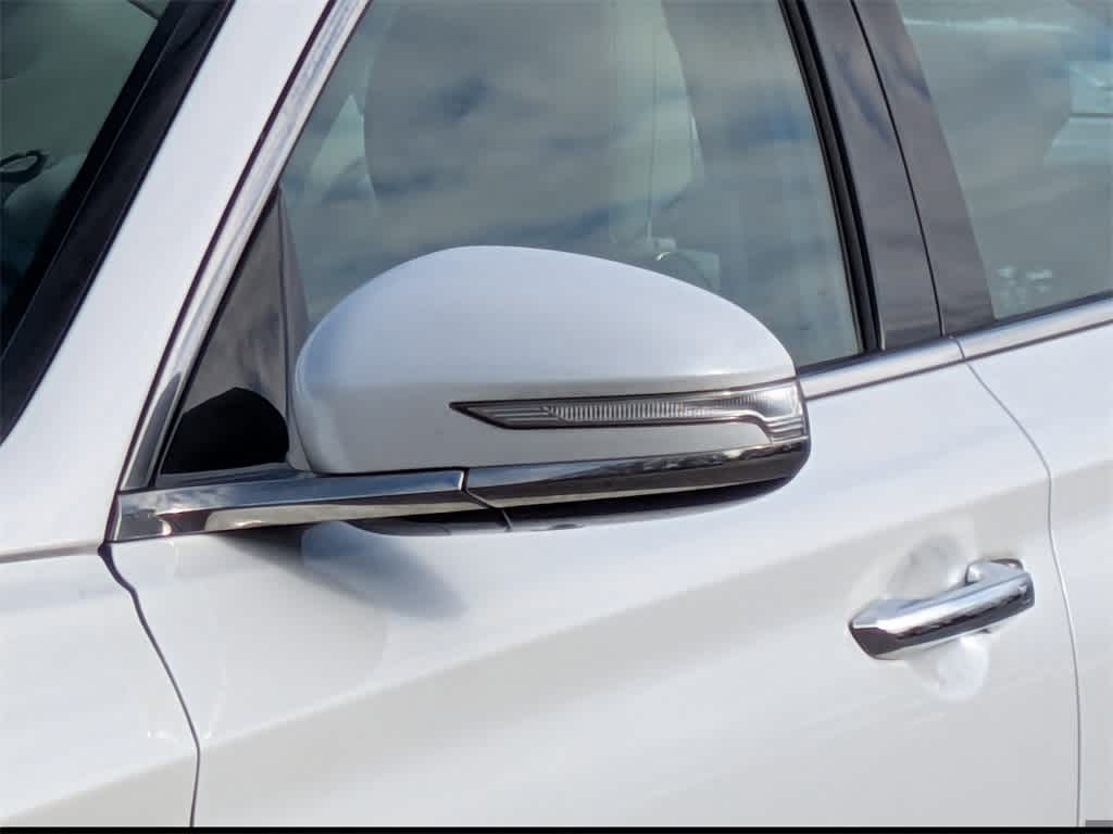 Thumbnail: 2020 Genesis G70 - 11