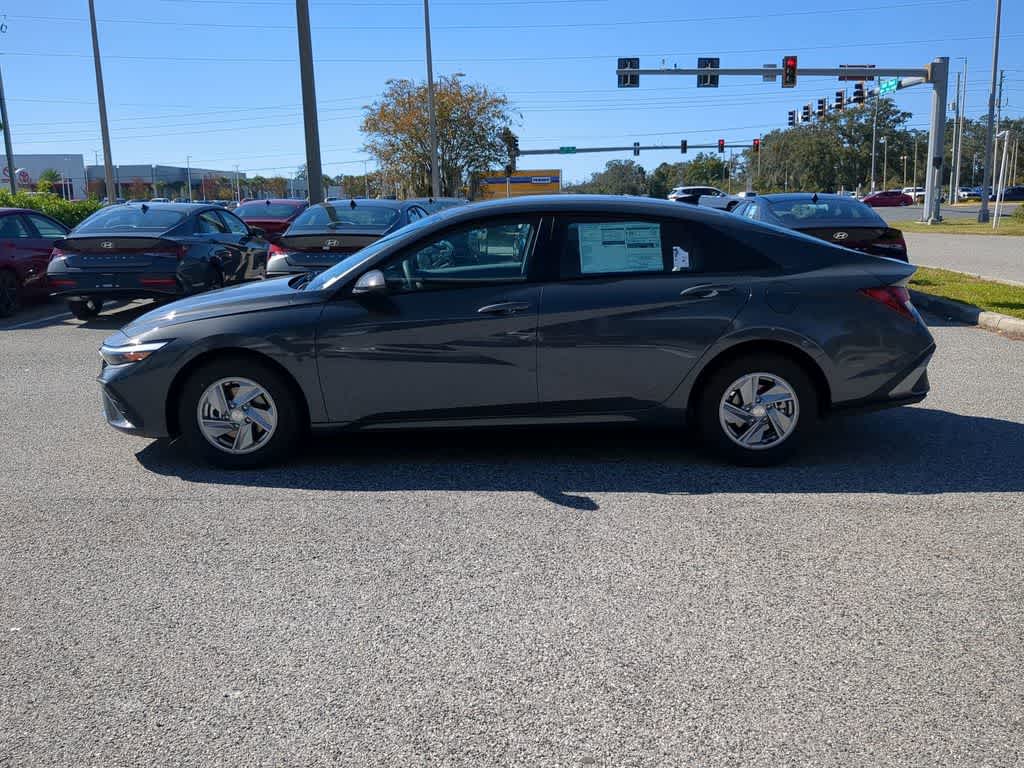 Thumbnail: 2026 Hyundai Elantra - 3