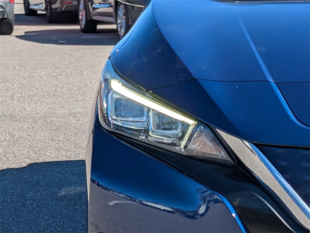 Thumbnail: 2018 Nissan Leaf - 9