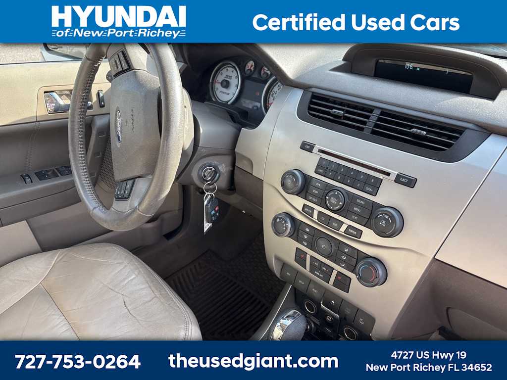 Thumbnail: 2010 Ford Focus - 7