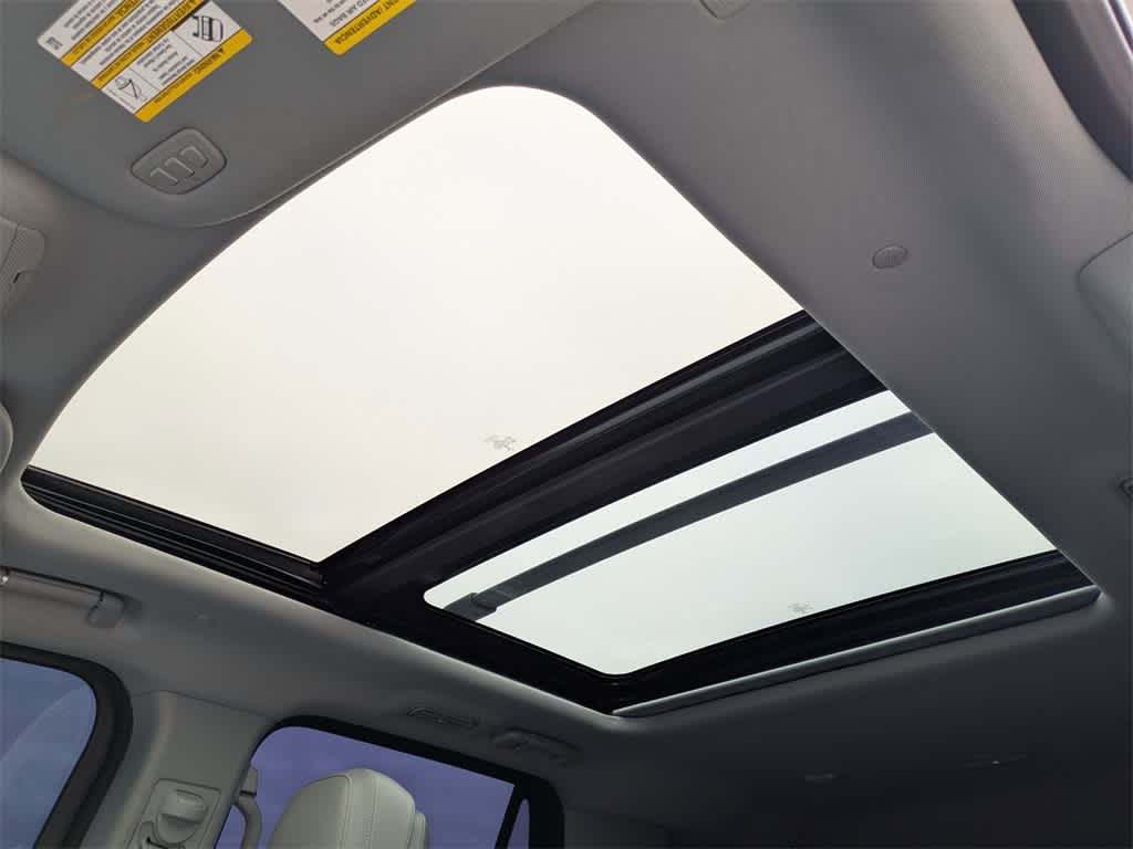 Thumbnail: 2020 Lincoln Navigator - 30