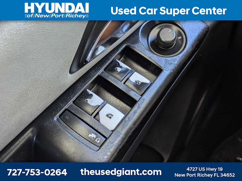 Thumbnail: 2014 Chevrolet Cruze - 22