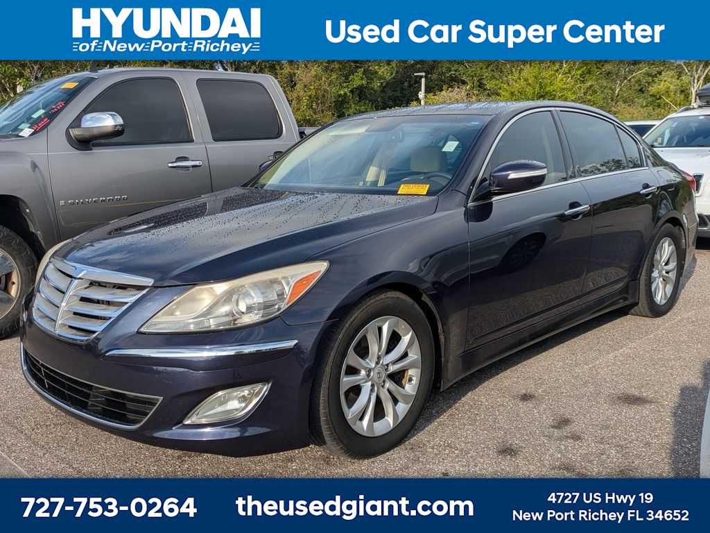 Thumbnail: 2013 Hyundai Genesis - 1