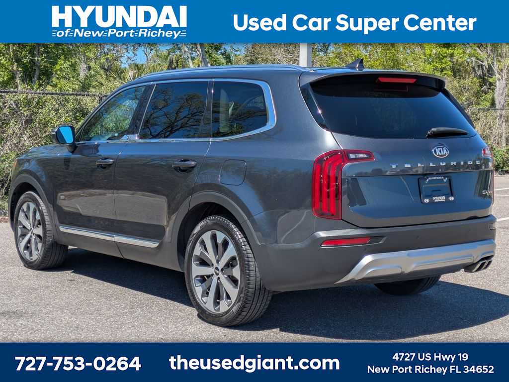 Thumbnail: 2021 Kia Telluride - 3