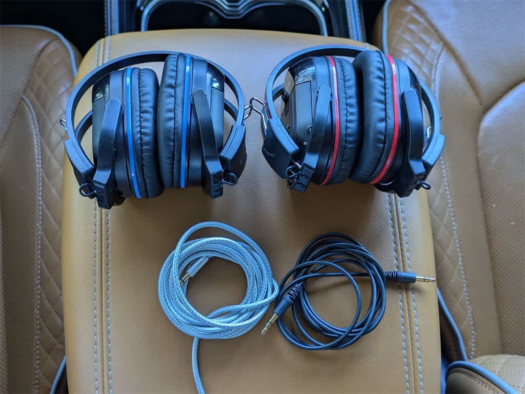 Thumbnail: 2022 Chrysler Pacifica - 27