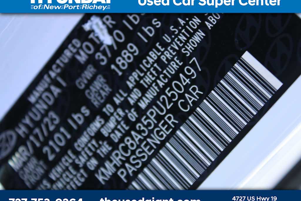 Thumbnail: 2023 Hyundai Venue - 12