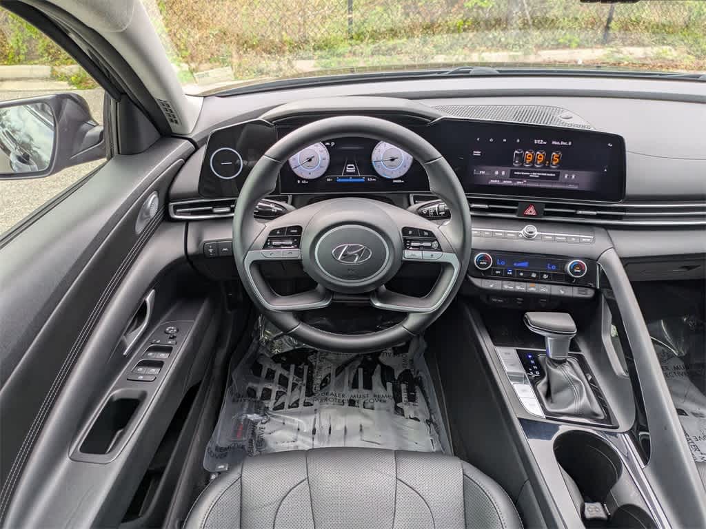 Thumbnail: 2021 Hyundai Elantra - 16