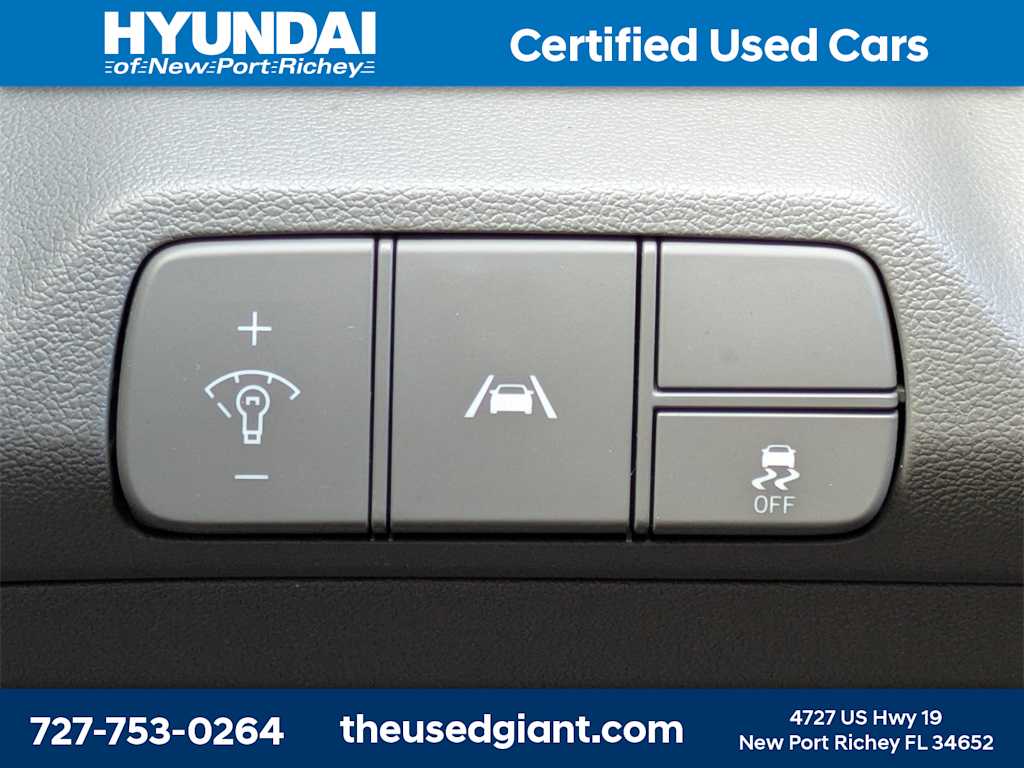 Thumbnail: 2023 Hyundai Elantra - 22
