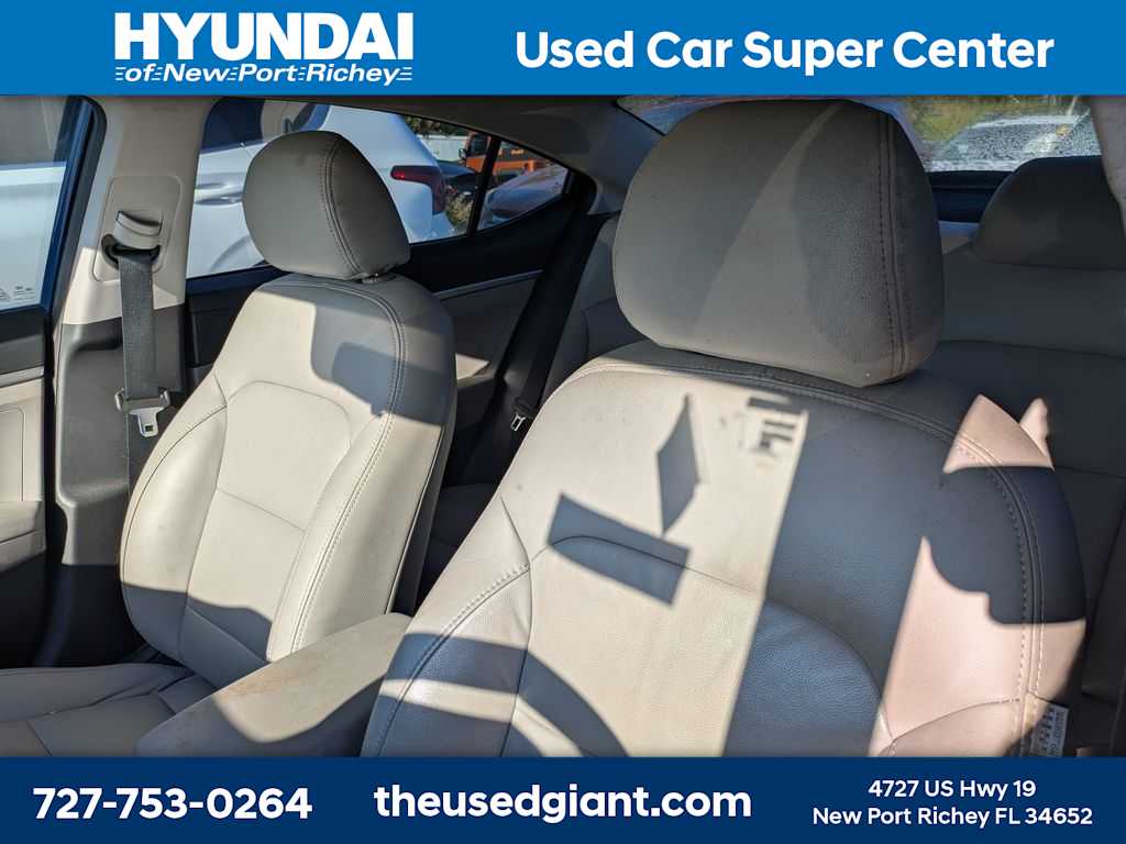 Thumbnail: 2019 Hyundai Elantra - 3