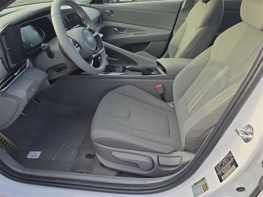 Thumbnail: 2026 Hyundai Elantra - 16