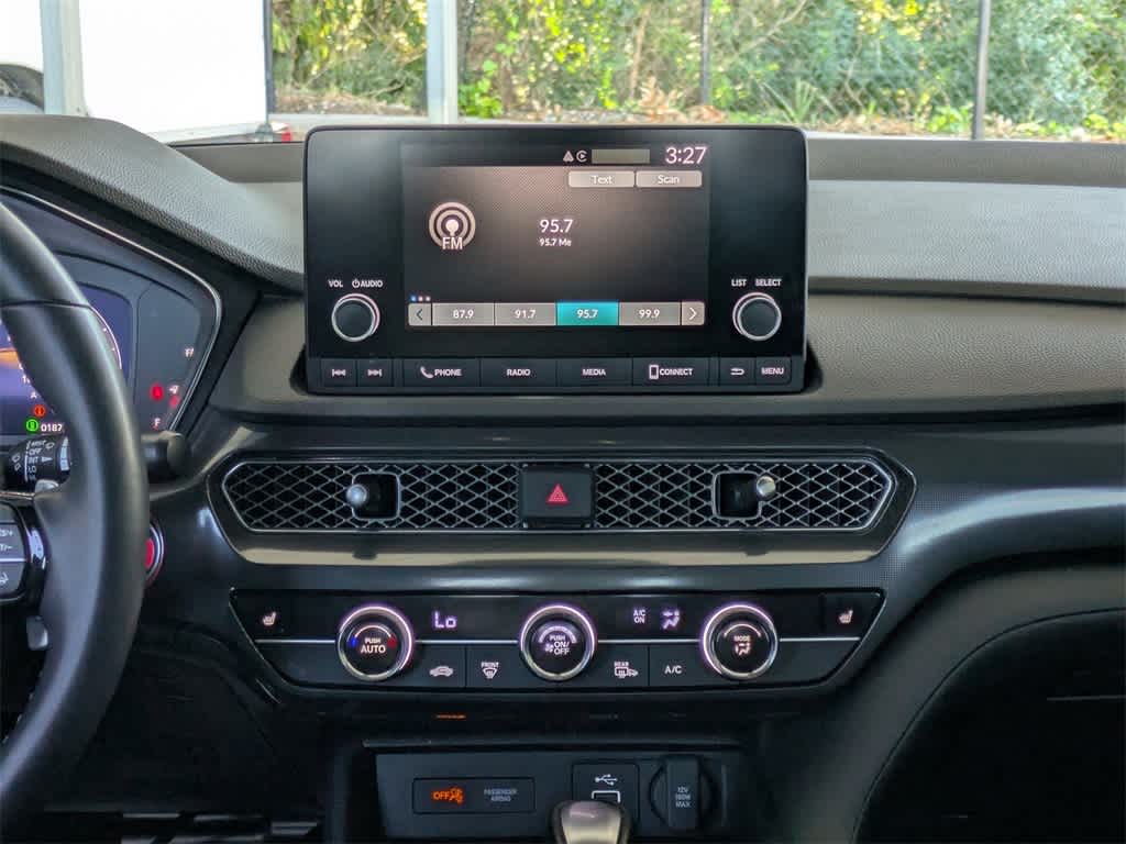 Thumbnail: 2023 Acura Integra - 18