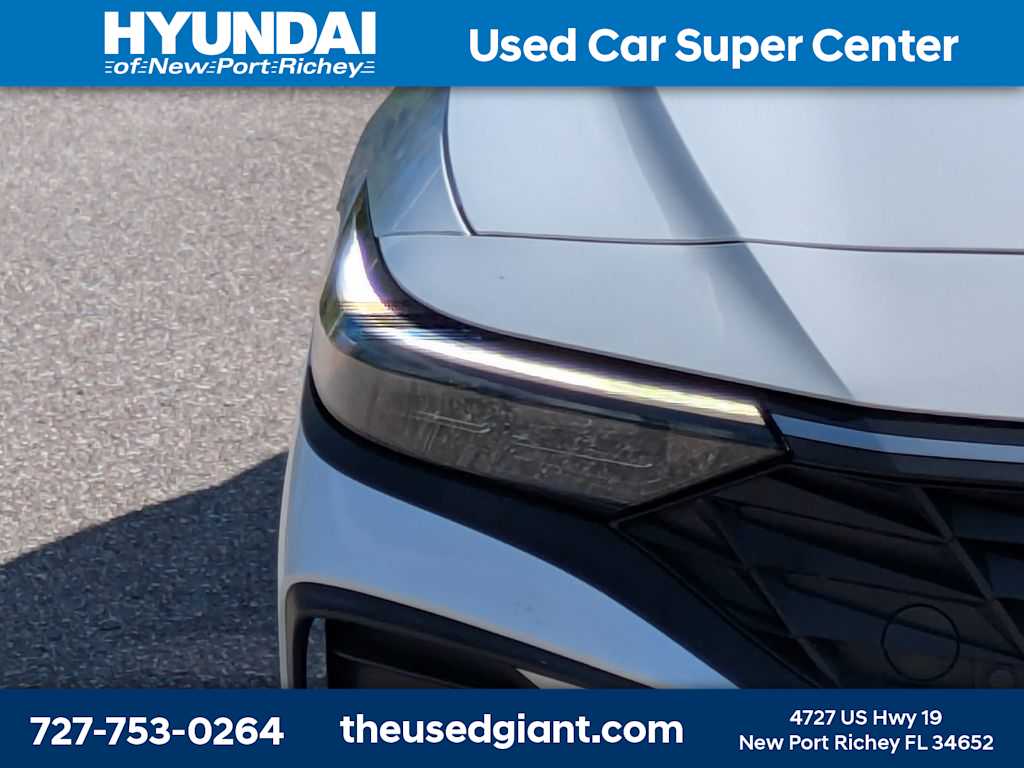 Thumbnail: 2025 Hyundai Elantra - 9