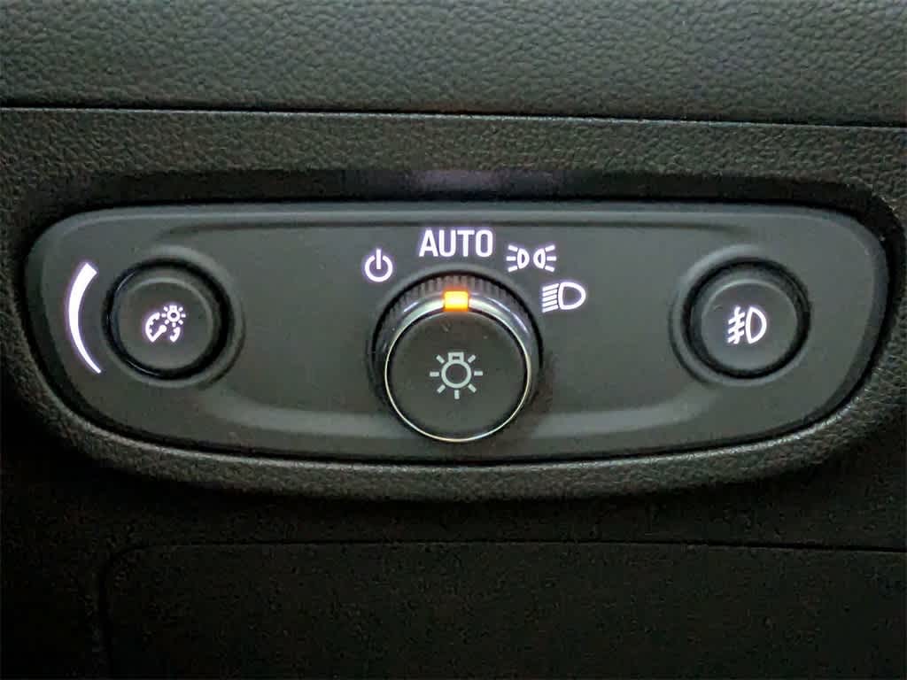 Thumbnail: 2022 Buick Encore GX - 30