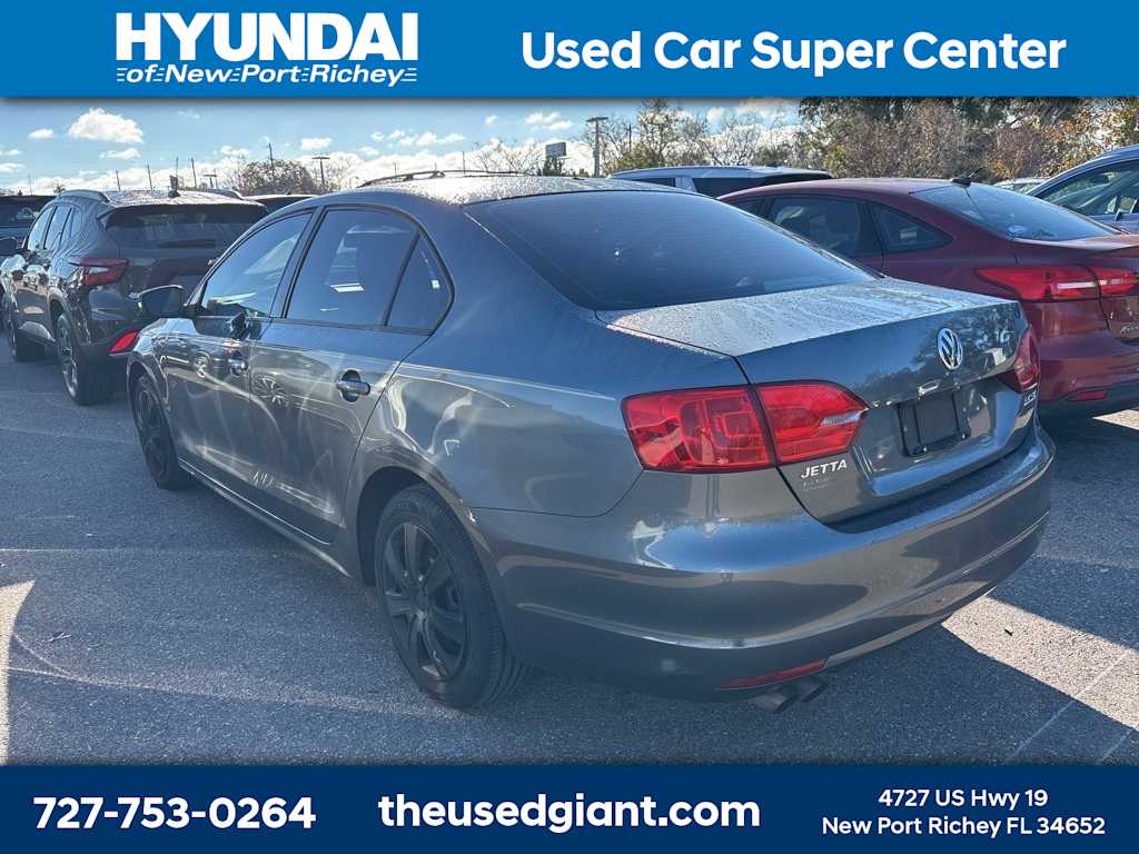 Thumbnail: 2011 Volkswagen Jetta - 2