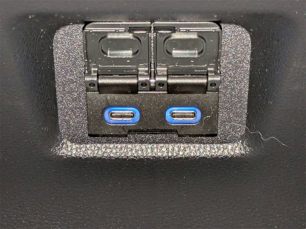 Thumbnail: 2022 Toyota RAV4 - 18