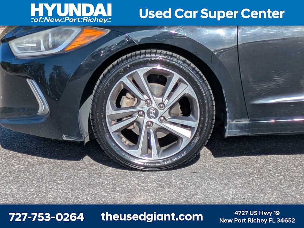 Thumbnail: 2017 Hyundai Elantra - 10
