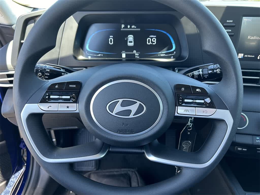 Thumbnail: 2025 Hyundai Elantra - 22