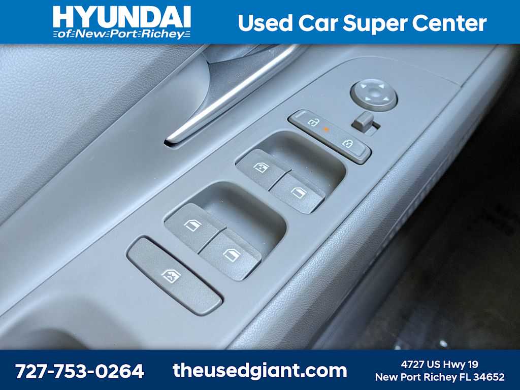 Thumbnail: 2025 Hyundai Elantra - 27
