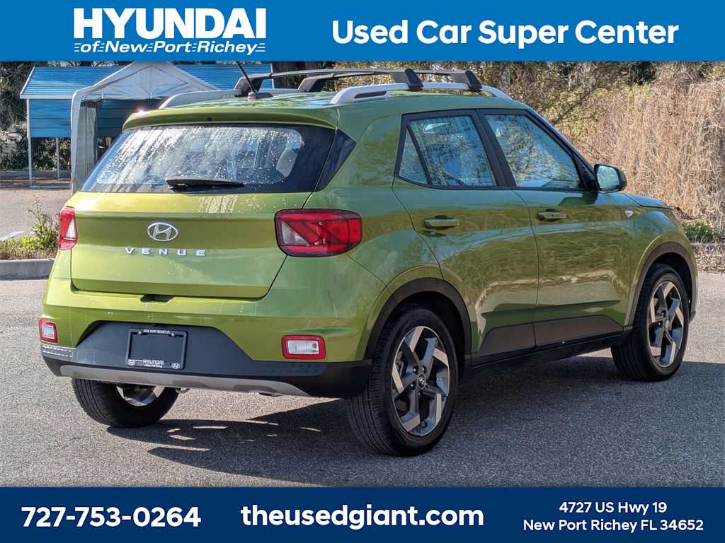 Thumbnail: 2024 Hyundai Venue - 5