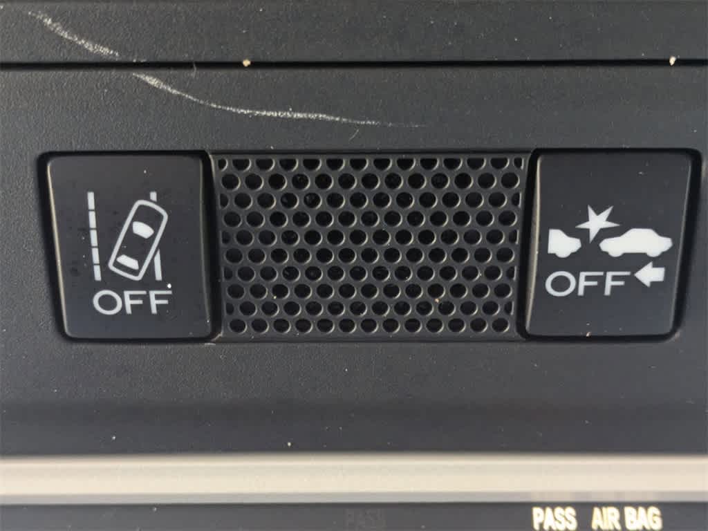 Thumbnail: 2021 Subaru Crosstrek - 25