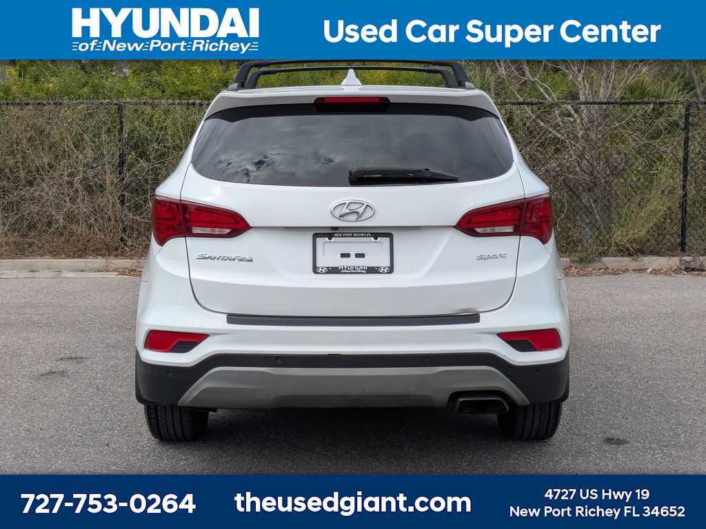 Thumbnail: 2018 Hyundai Santa Fe - 4