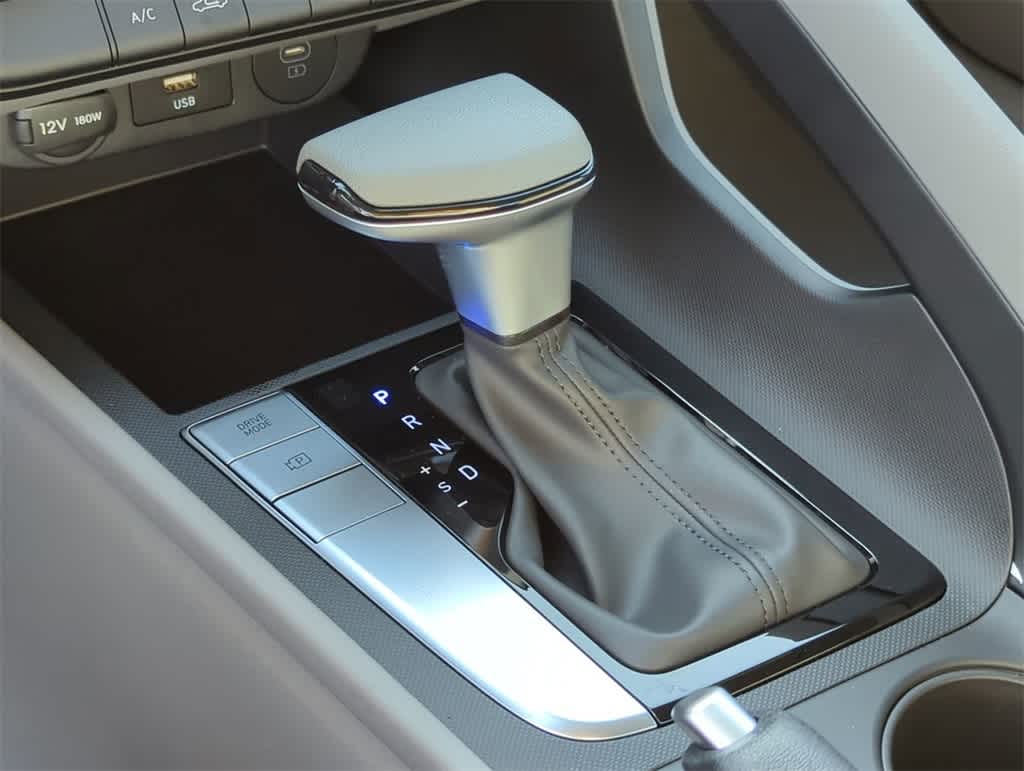 Thumbnail: 2026 Hyundai Elantra - 32