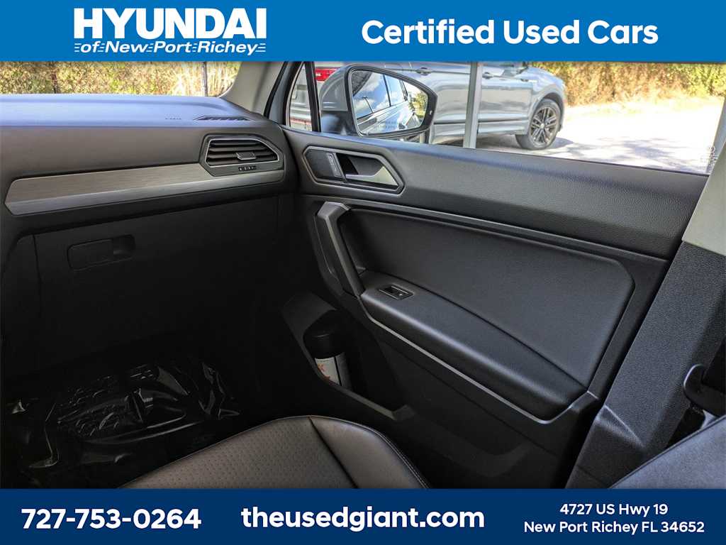 Thumbnail: 2019 Volkswagen Tiguan - 21